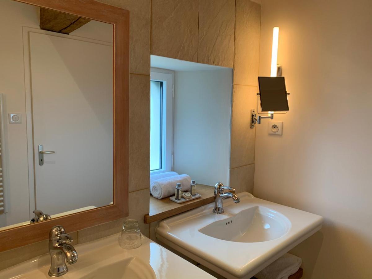 Clos De La Court D'aron Bed & Breakfast
